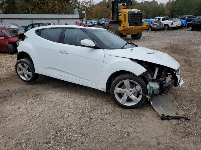 Photo 4 from auction – 2014 HYUNDAI VELOSTER with VIN KMHTC6AD3EU215425