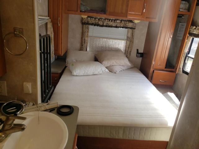 Photo 6 from auction – 2004 COACH MIRADA with VIN 1FCMF53S730A05484