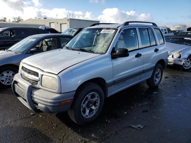 CHEVROLET TRACKER 2000 with VIN 2CNBJ13C9Y6933573 - Photo from auction