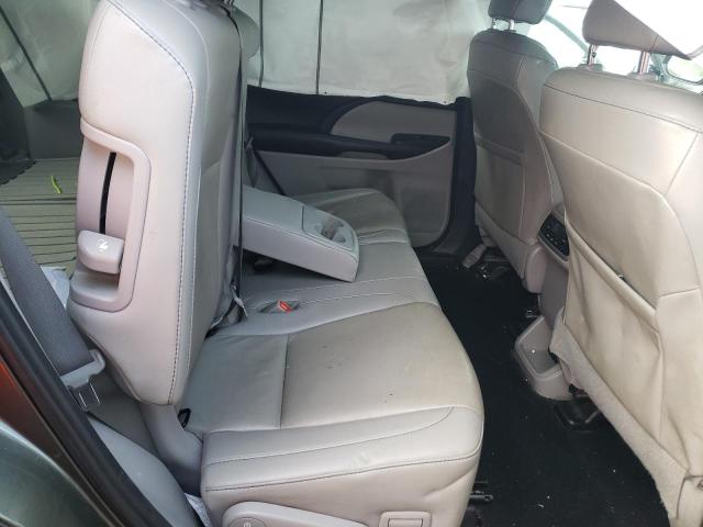 Photo 11 from auction – 2019 TOYOTA HIGHLANDER with VIN 5TDJZRFH9KS923072