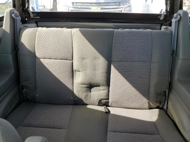 Photo 9 from auction – 2003 CHEVROLET TRACKER with VIN 2CNBE18C336950200