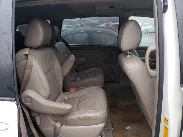 Photo 11 from auction – 2010 TOYOTA SIENNA XLE with VIN 5TDYK4CC7AS301129