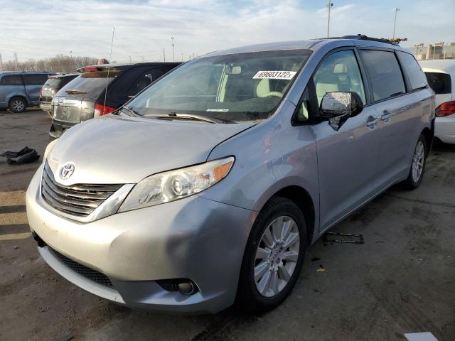 TOYOTA SIENNA LE 2012 z numerem VIN 5TDJK3DC2CS032289 - Zdjęcie z aukcji