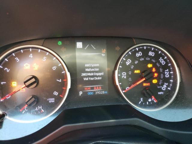 Photo 9 from auction – 2019 TOYOTA RAV4 LE with VIN JTMF1RFVXKD020640
