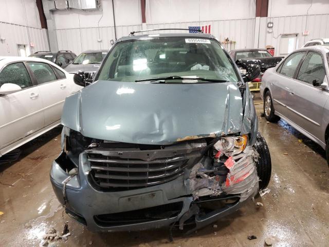 Photo 5 from auction – 2007 CHRYSLER TOWN & COU with VIN 2A4GP54L57R233359