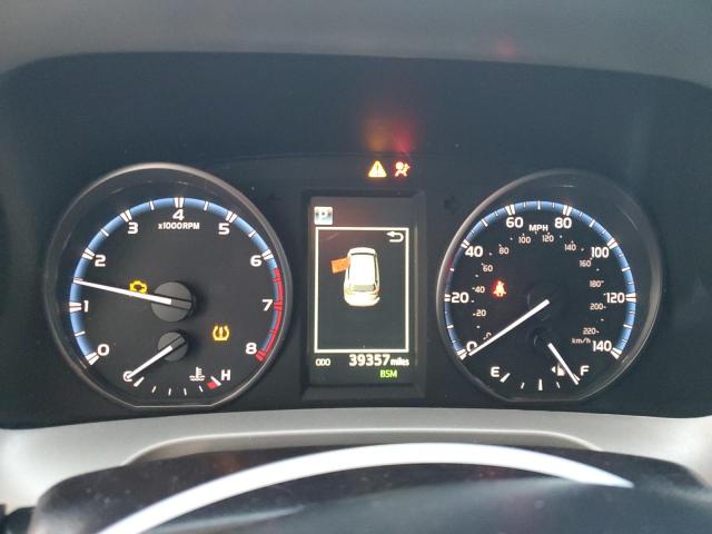 Photo 9 from auction – 2017 TOYOTA RAV4 XLE with VIN 2T3WFREV2HW393718