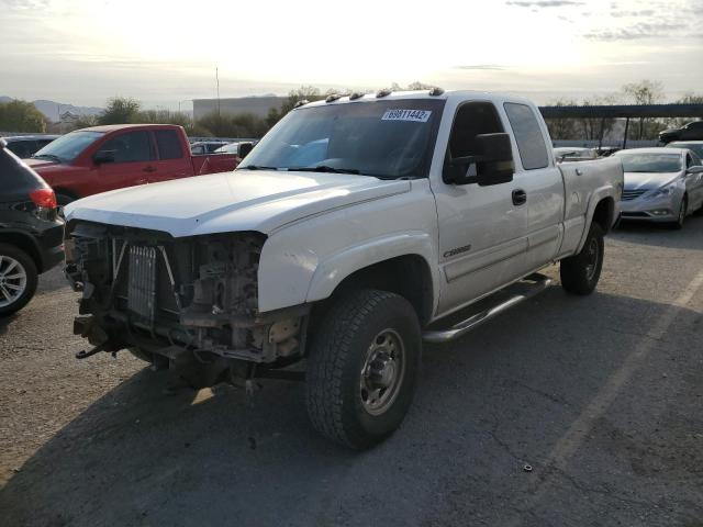 CHEVROLET SILVERADO 2003 with VIN 1GCHK29UX3E172512 - Photo from auction