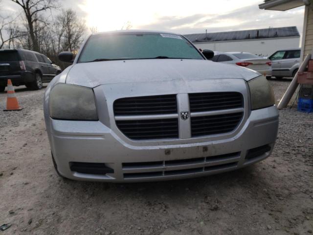 Photo 5 from auction – 2005 DODGE MAGNUM SXT with VIN 2D4FV48V15H166231
