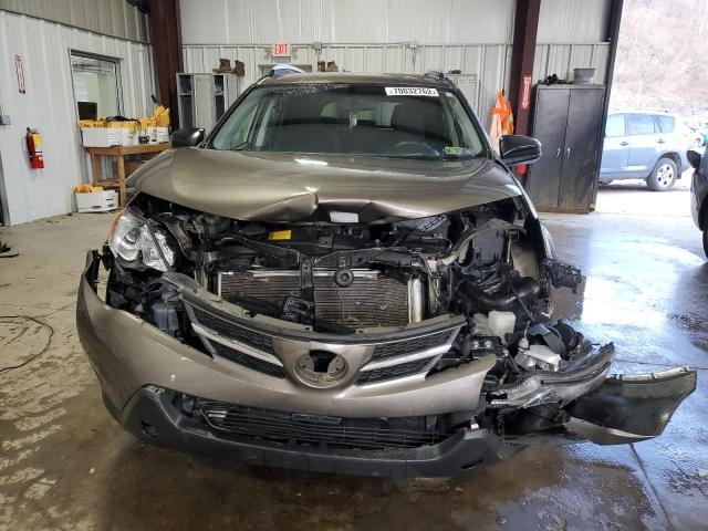 Photo 5 from auction – 2015 TOYOTA RAV4 LE with VIN JTMBFREV1FD127860