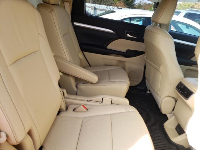 Photo 11 from auction – 2019 TOYOTA HIGHLANDER with VIN 5TDJZRFH9KS951311