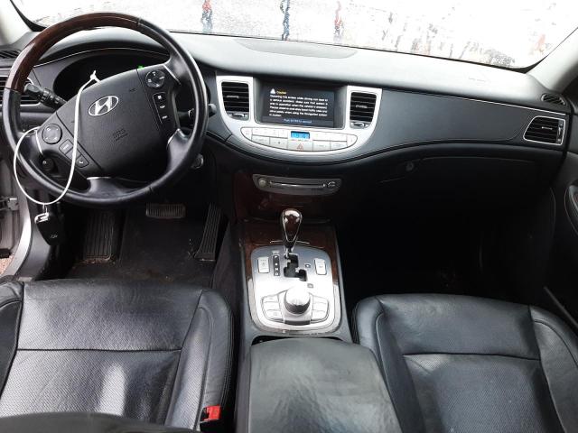 Photo 8 from auction – 2011 HYUNDAI GENESIS 4. with VIN KMHGC4DF4BU133511