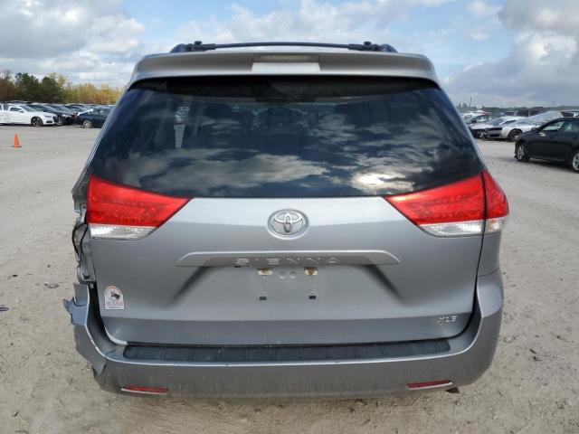 Photo 6 from auction – 2013 TOYOTA SIENNA XLE with VIN 5TDYK3DC4DS306981