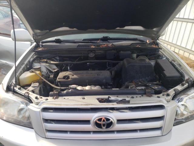 Photo 12 from auction – 2004 TOYOTA HIGHLANDER with VIN JTEGD21A140082845