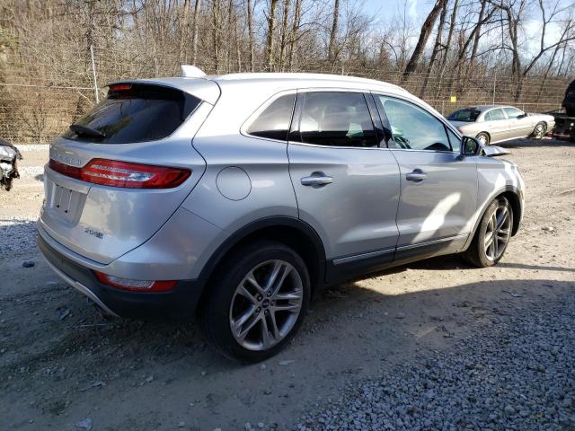 Photo 3 from auction – 2016 LINCOLN MKC RESERV with VIN 5LMCJ3D9XGUJ08240