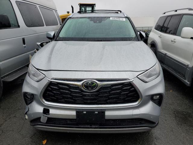 Photo 5 from auction – 2022 TOYOTA HIGHLANDER with VIN 5TDFZRBHXNS217177