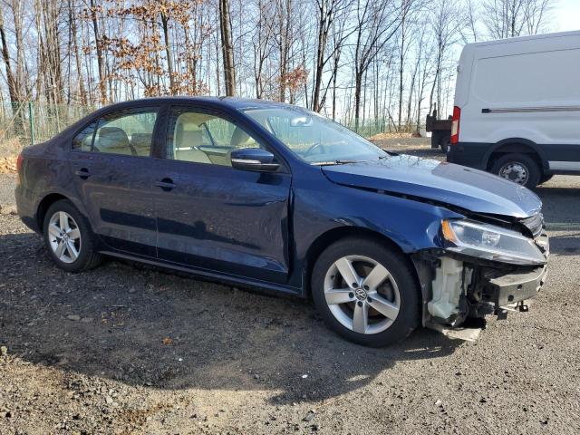 Photo 4 from auction – 2011 VOLKSWAGEN JETTA TDI with VIN 3VWLL7AJ7BM093195