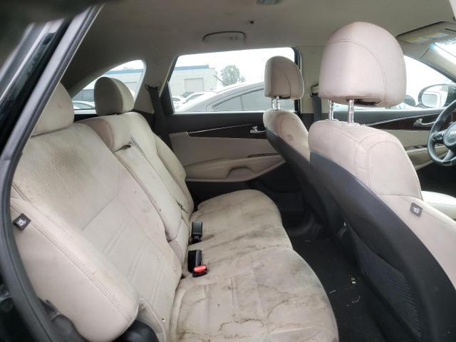 Photo 11 from auction – 2017 KIA SORENTO LX with VIN 5XYPG4A50HG223785