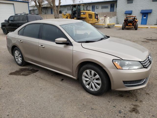 Photo 4 from auction – 2015 VOLKSWAGEN PASSAT S with VIN 1VWAT7A36FC054582