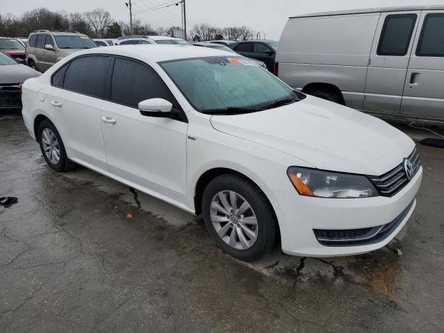 Photo 4 from auction – 2014 VOLKSWAGEN PASSAT S with VIN 1VWAT7A32EC121063