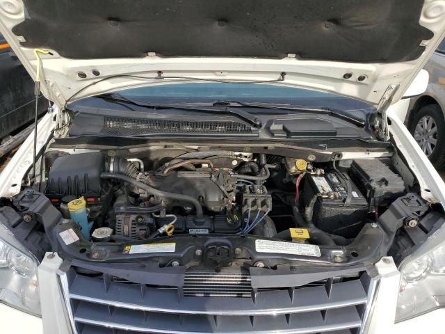 Photo 12 from auction – 2010 CHRYSLER TOWN & COU with VIN 2A4RR5D13AR235877
