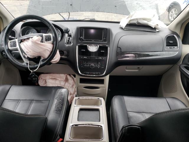 Photo 8 from auction – 2015 CHRYSLER TOWN & COU with VIN 2C4RC1BG8FR694420