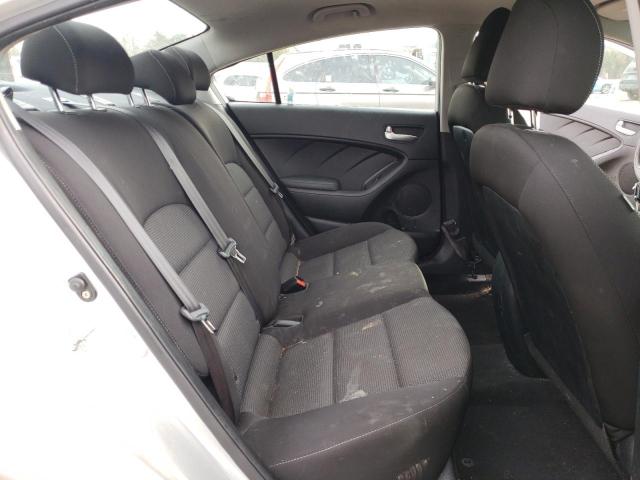 Photo 10 from auction – 2017 KIA FORTE LX with VIN 3KPFK4A72HE089239