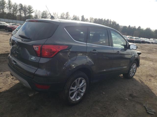 Photo 3 from auction – 2019 FORD ESCAPE SE with VIN 1FMCU9GD0KUC44589