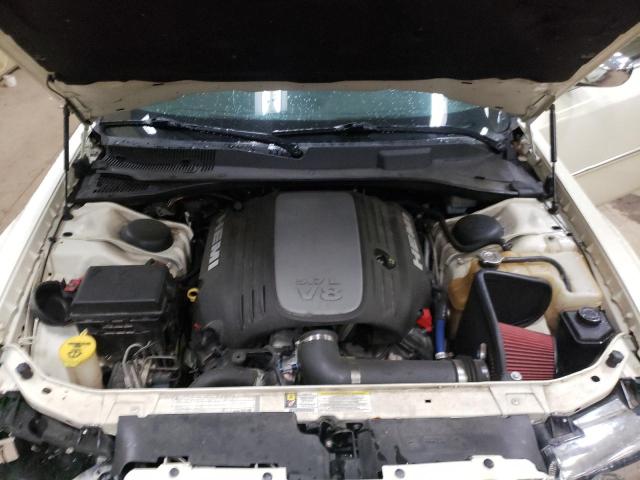 Photo 11 from auction – 2010 CHRYSLER 300C with VIN 2C3CA6CT3AH221614