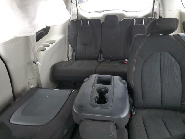 Photo 10 from auction – 2017 CHRYSLER PACIFICA T with VIN 2C4RC1DG6HR667703