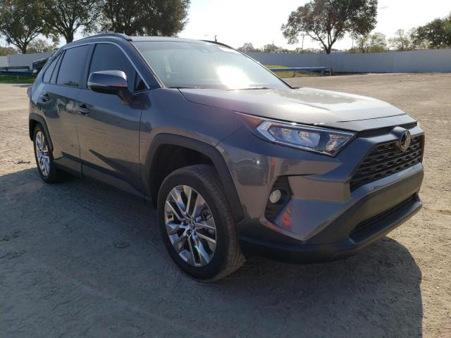 Photo 4 from auction – 2021 TOYOTA RAV4 XLE P with VIN 2T3C1RFVXMC105407