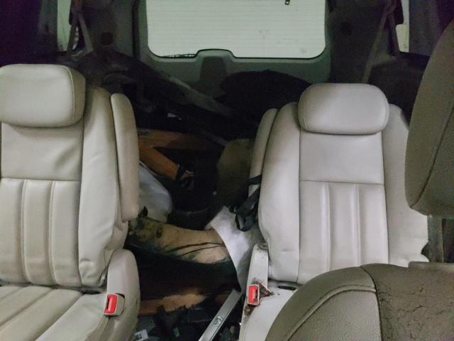 Photo 10 from auction – 2010 CHRYSLER TOWN & COU with VIN 2A4RR5DX1AR194735