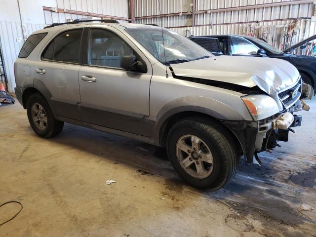 Photo 4 from auction – 2003 KIA SORENTO EX with VIN KNDJD733435039558