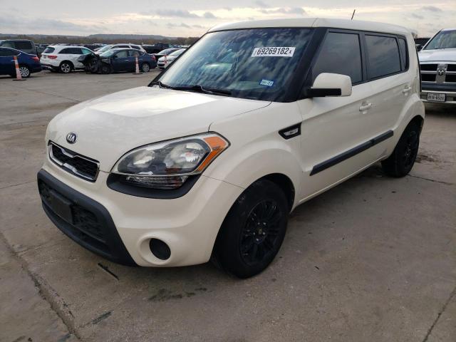 KIA SOUL 2013 with VIN KNDJT2A58D7561884 - Photo from auction