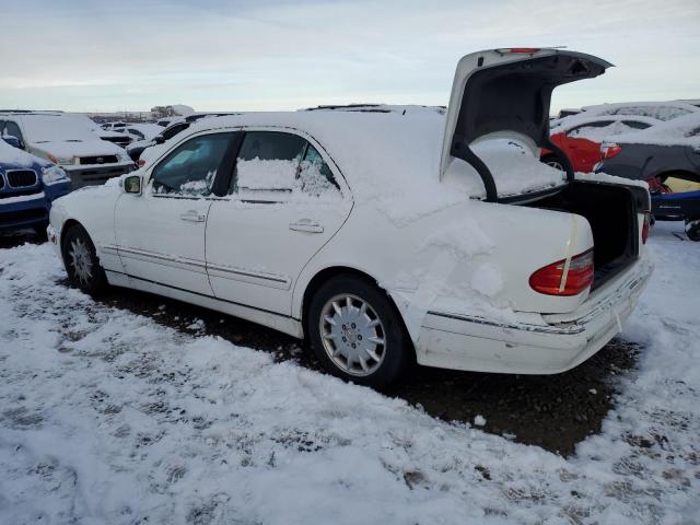 Фото 2 с аукциона – 2000 MERCEDES-BENZ E 320 с VIN WDBJF65J4YB110569