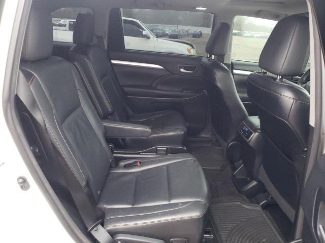 Photo 11 from auction – 2016 TOYOTA HIGHLANDER with VIN 5TDKKRFH4GS134408