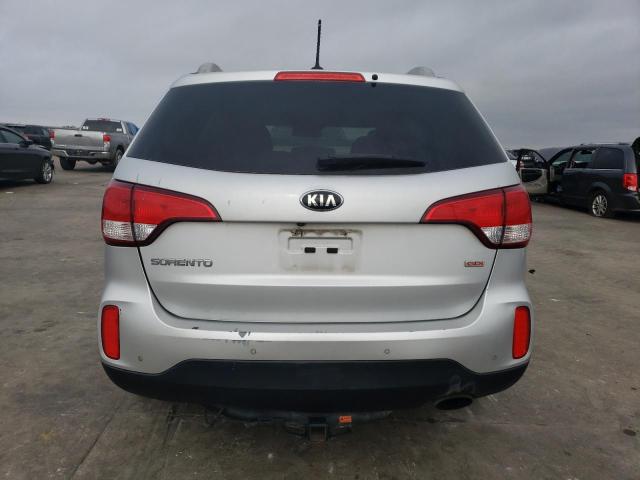 Photo 6 from auction – 2015 KIA SORENTO LX with VIN 5XYKT4A76FG577282