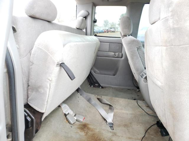 Photo 10 from auction – 2000 CHEVROLET SILVERADO with VIN 1GCEK19T5YE188872