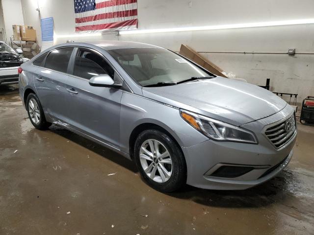 Photo 4 from auction – 2016 HYUNDAI SONATA SE with VIN 5NPE24AF1GH362913