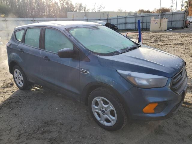 Zdjęcie 4 z aukcji – 2018 FORD ESCAPE S z VIN 1FMCU0F73JUB50762