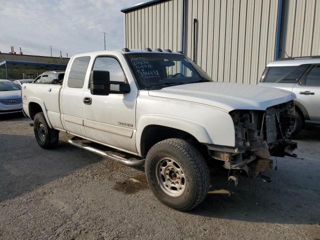 Photo 4 from auction – 2003 CHEVROLET SILVERADO with VIN 1GCHK29UX3E172512