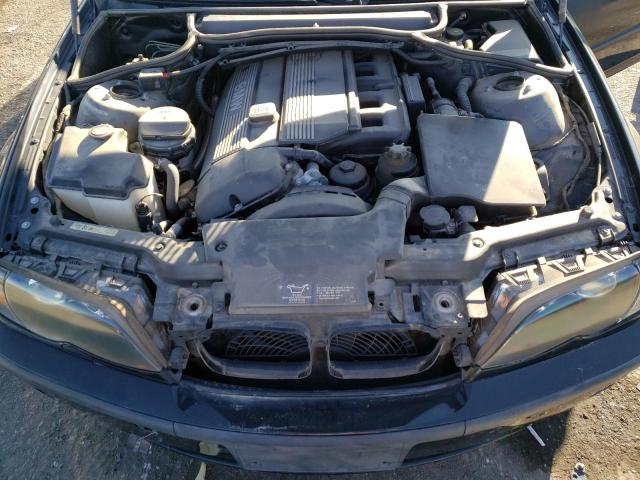 Photo 11 from auction – 2003 BMW 325 XI with VIN WBAEU33493PM53973