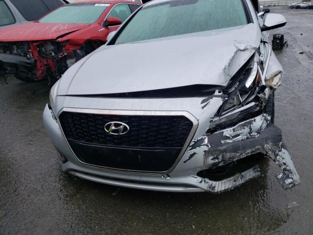 Photo 5 from auction – 2017 HYUNDAI SONATA with VIN KMHE24L38HA067279