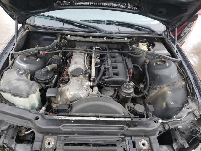 Photo 11 from auction – 2003 BMW 325 I with VIN WBAAZ33413KP81904