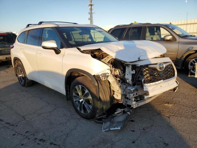 Photo 4 from auction – 2022 TOYOTA HIGHLANDER with VIN 5TDHZRBH2NS573034