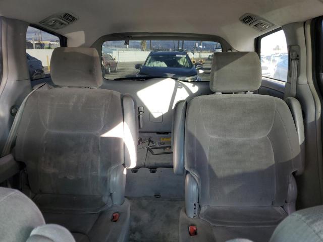 Photo 10 from auction – 2004 TOYOTA SIENNA CE with VIN 5TDZA23C24S088784