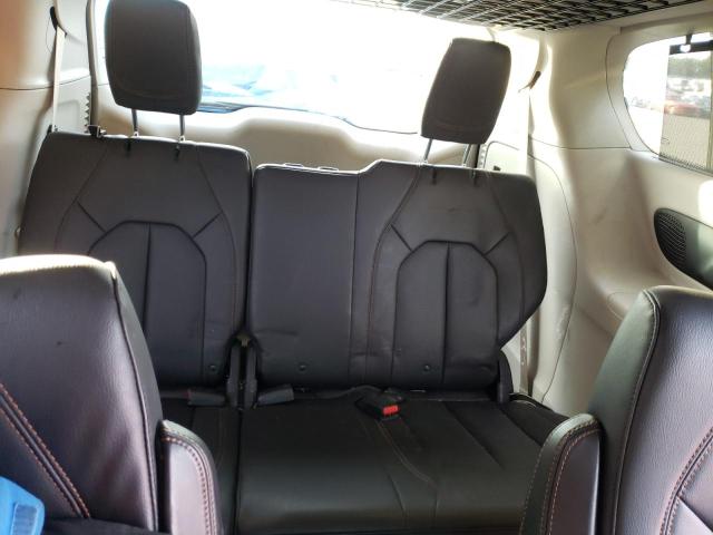 Photo 10 from auction – 2018 CHRYSLER PACIFICA T with VIN 2C4RC1BG4JR171050