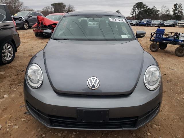 Photo 5 from auction – 2014 VOLKSWAGEN BEETLE with VIN 3VWJP7AT3EM618352