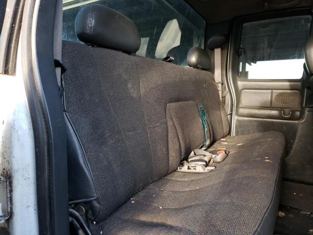 Photo 10 from auction – 2002 CHEVROLET SILVERADO with VIN 2GCEC19V421227118
