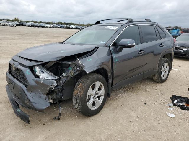 TOYOTA RAV4 XLE 2021 with VIN 2T3W1RFV1MC092575 - Photo from auction