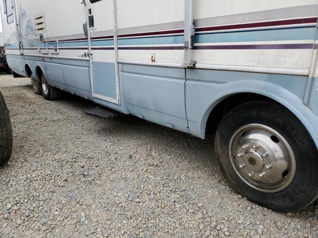 Photo 9 from auction – 1998 DOLP MOTORHOME with VIN 3FCMF53S6XJA05304
